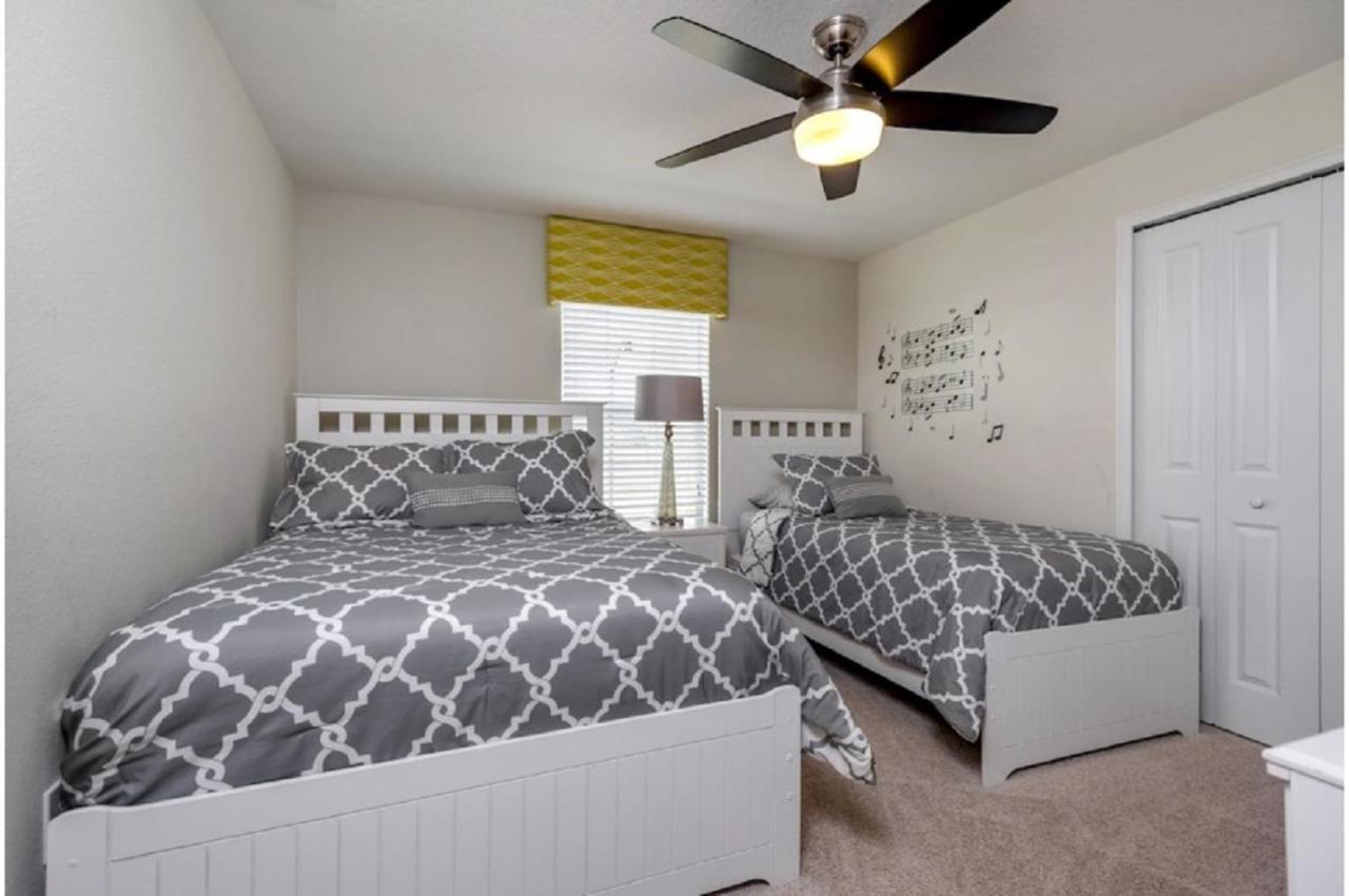 Four-Bedroom Townhome 대번포트 외부 사진